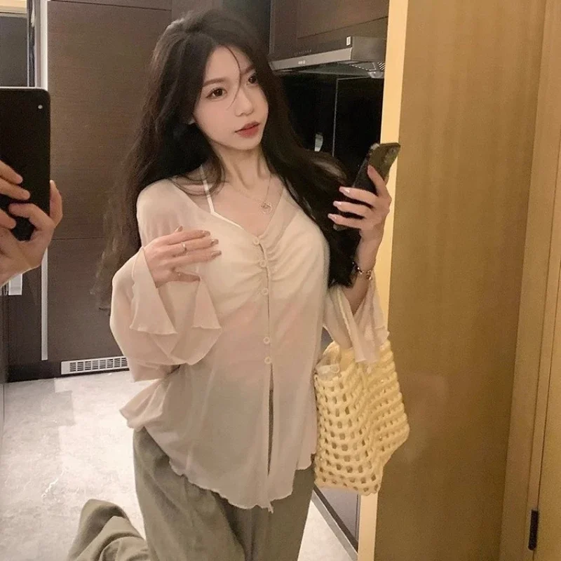 Women Fashion Blouse - Прозрачная блузка с расклешенными рукавами -