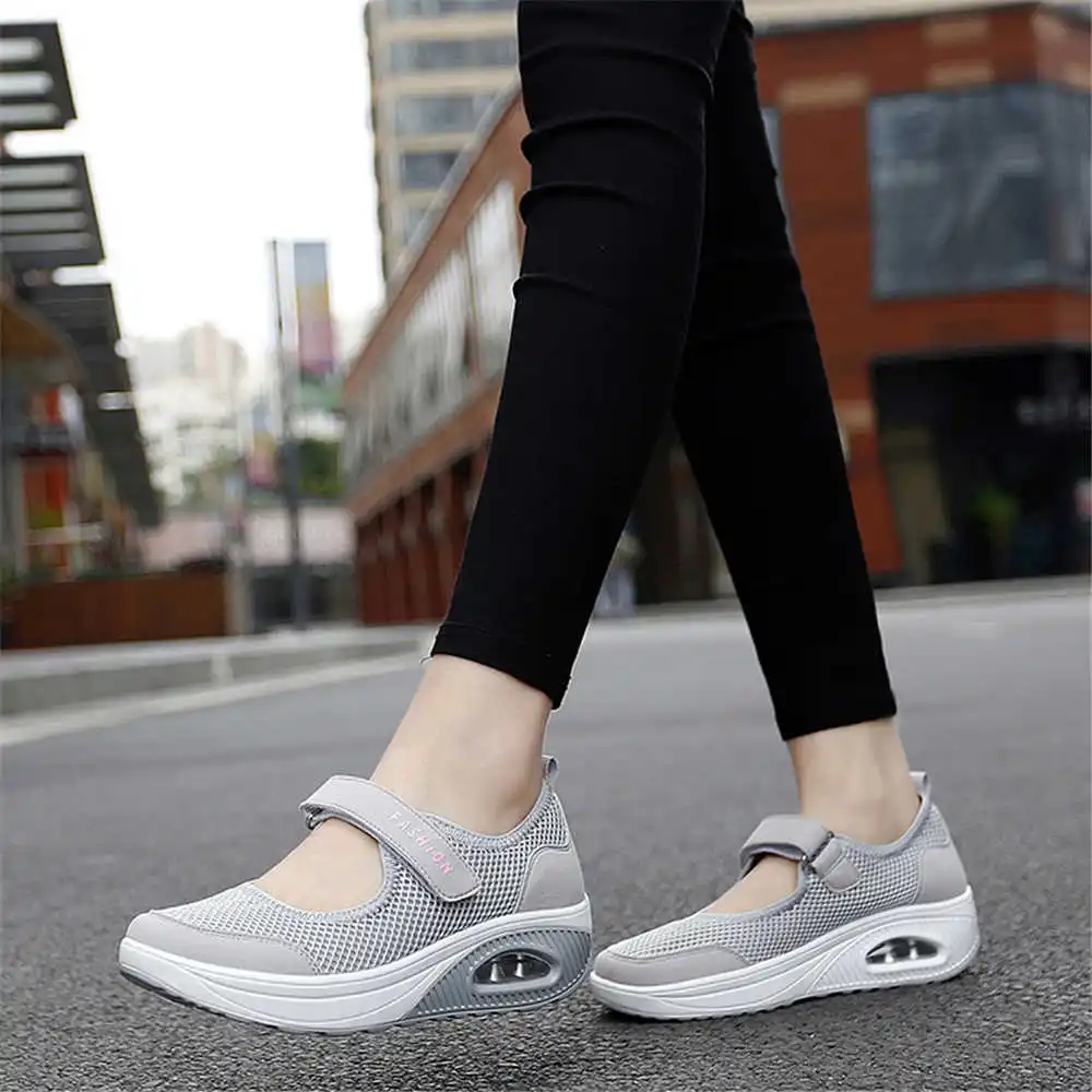 Women Fashion Brand Name Ideas - 36-41 Демисезонные цветные кроссовки Прогулочные коньки